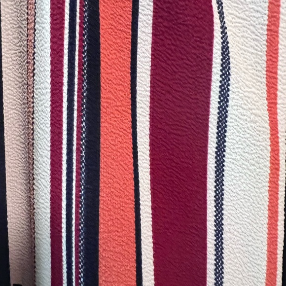 Guess Jumpsuit/long Romper - Picture 2 of 4